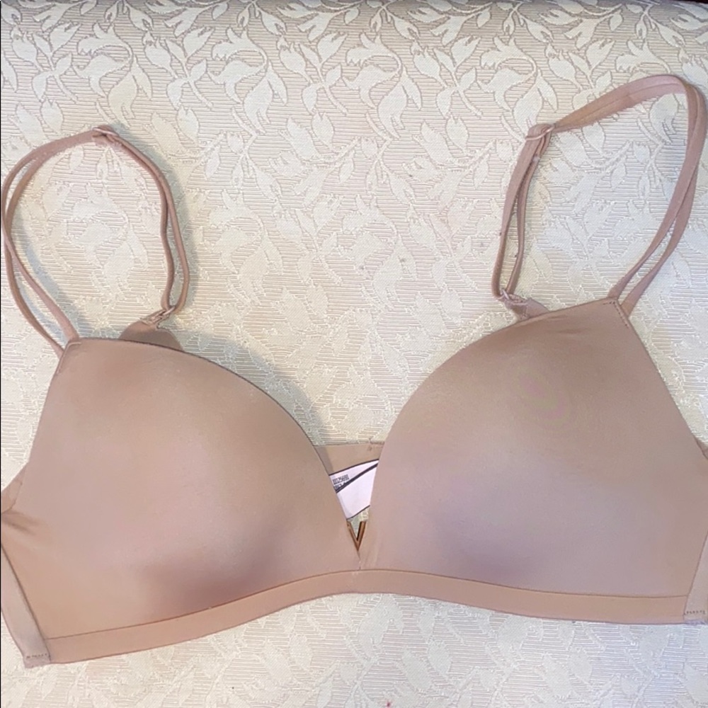 Victoria Secret nude bra 32B